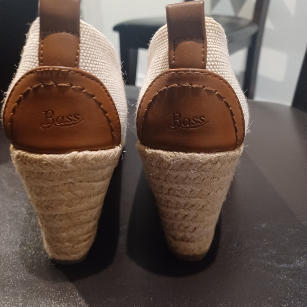 Espadrilles - Picture 4 of 5